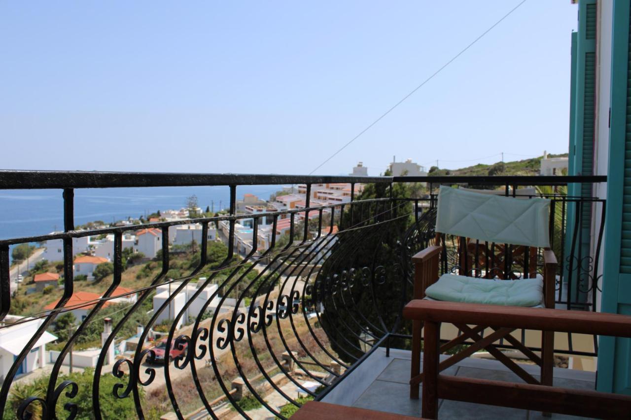 Blue Dolphin Hotel Batsi  Exterior photo