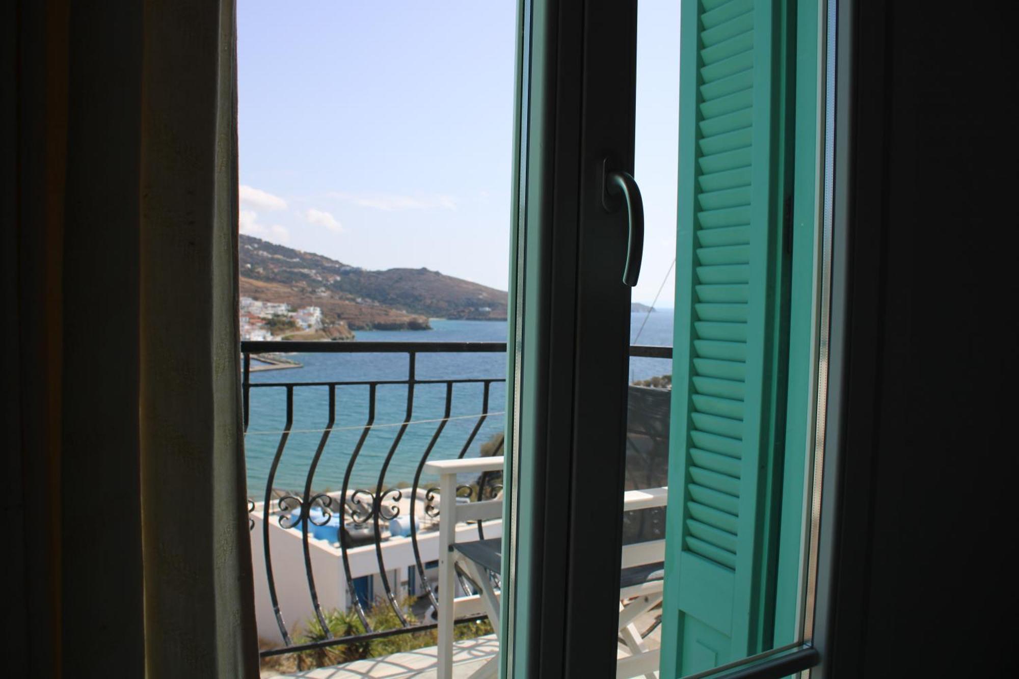 Blue Dolphin Hotel Batsi  Exterior photo