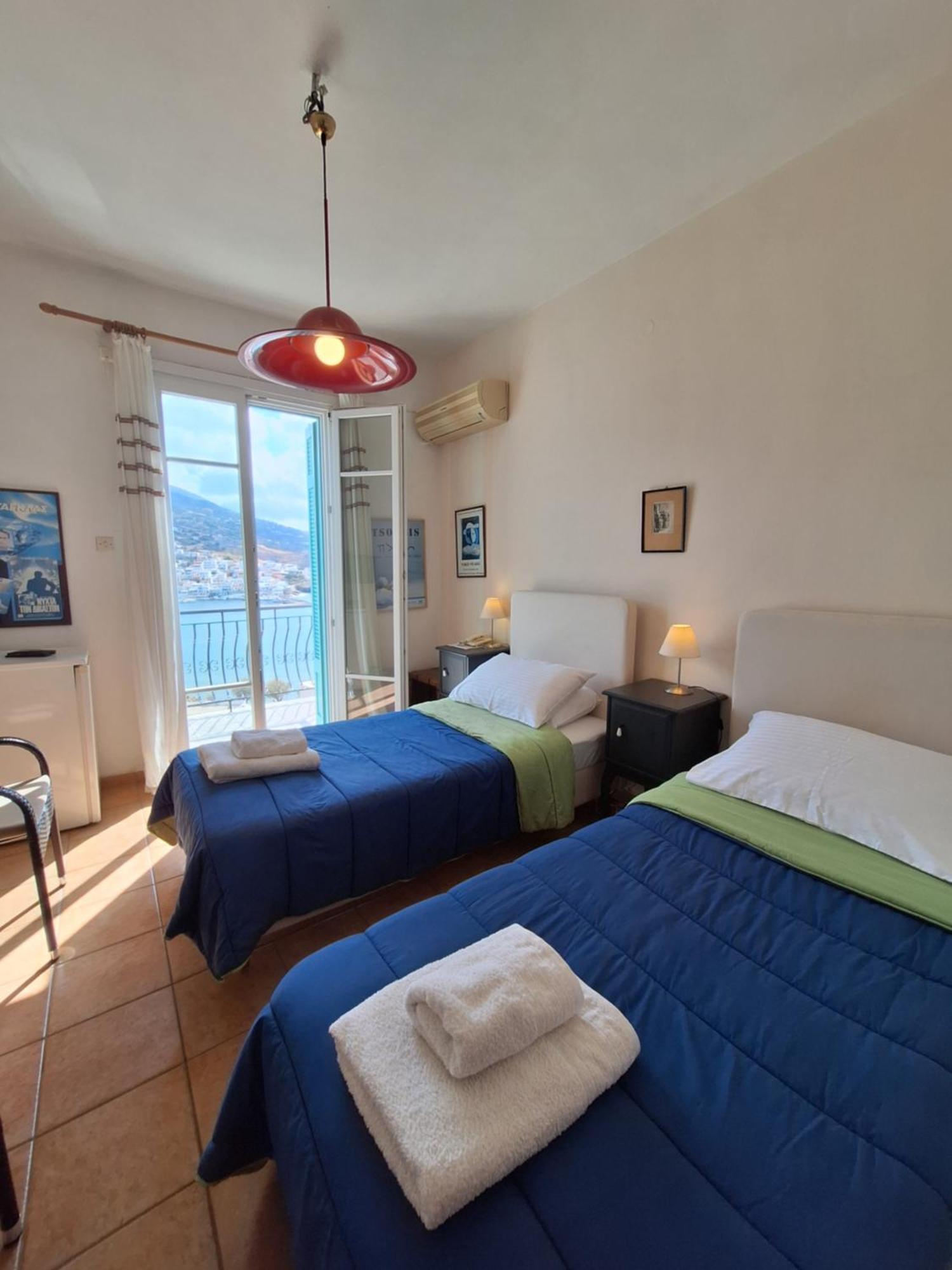 Blue Dolphin Hotel Batsi  Exterior photo